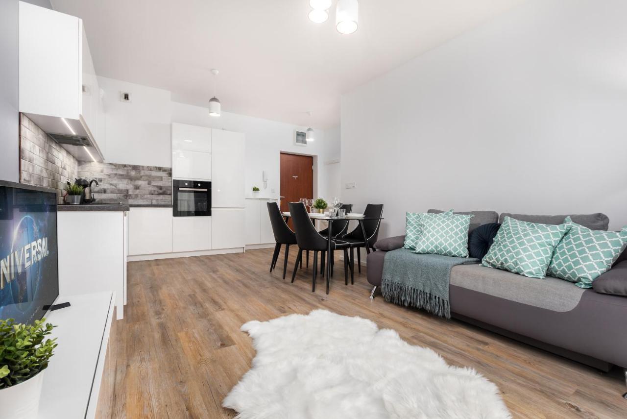 Rakowska 14A 1 Bedroom By Homeprime Warsawa Bagian luar foto
